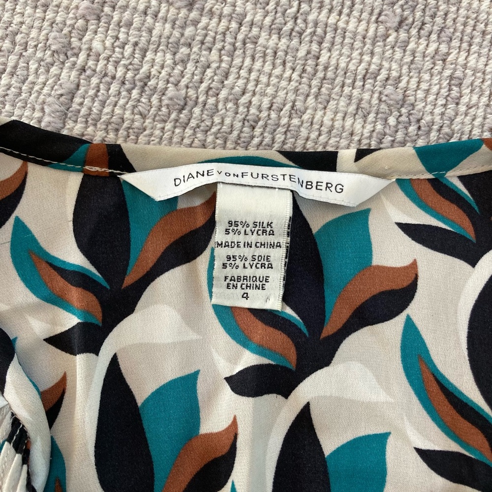 Diane von Furstenberg Berit top size 4 - Picture 2 of 3
